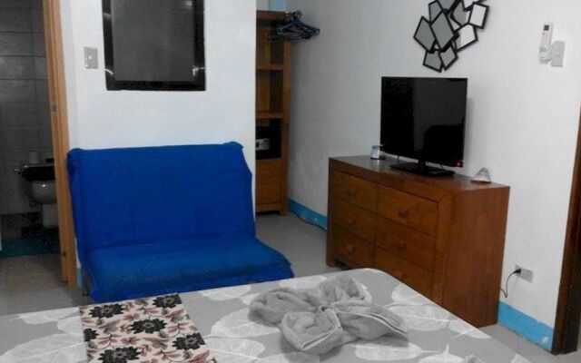 Pura Vida Inn & Tours
