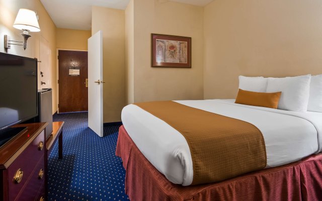 SureStay Plus Hotel by Best Western Chicago Lombard