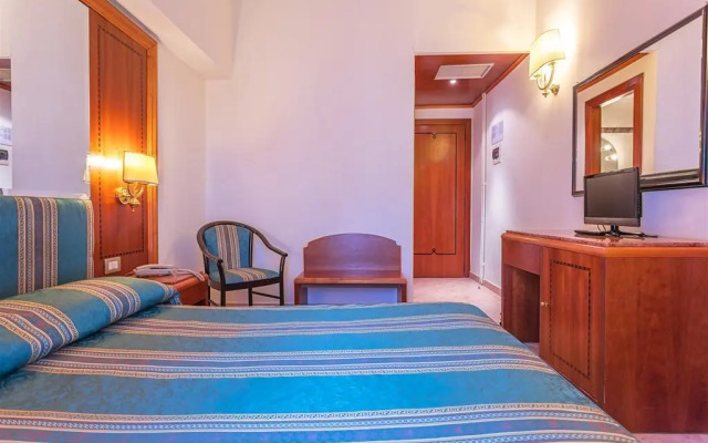 Raeli Hotel Luce