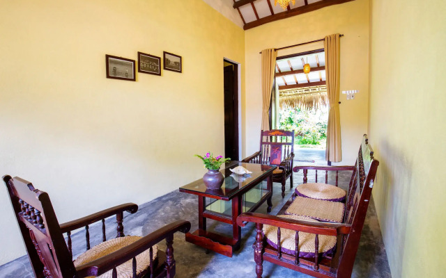 Red Flower Cottages Homestay