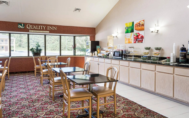 Quality Inn Petersburg Fort Lee Area