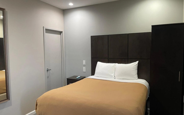 Voyage Hotel