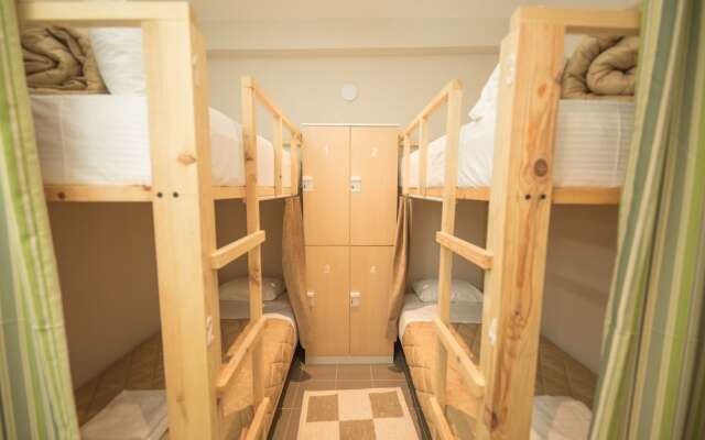 Mosaic Home - Hostel