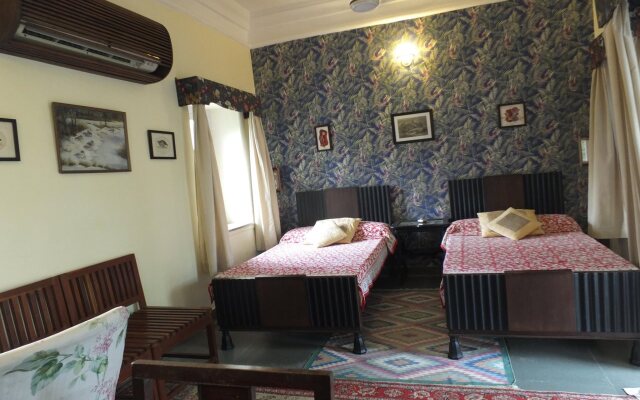 Hotel Udai Bilas Palace-Dungarpur