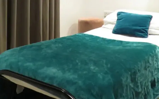 Tudors eSuites Birmingham Apartments with Parking