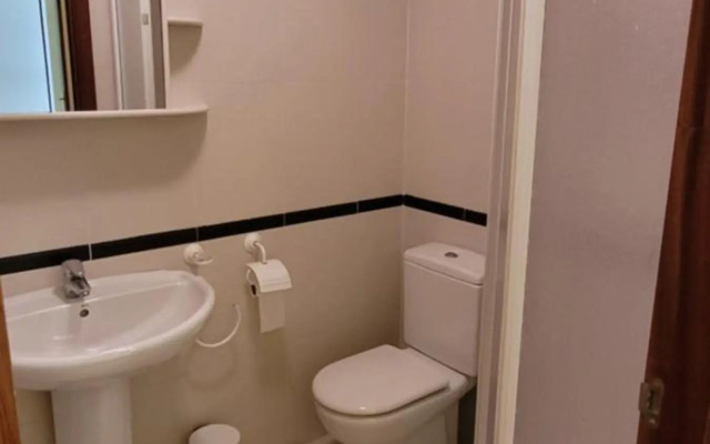 Cozy Yellow Home in Getxo