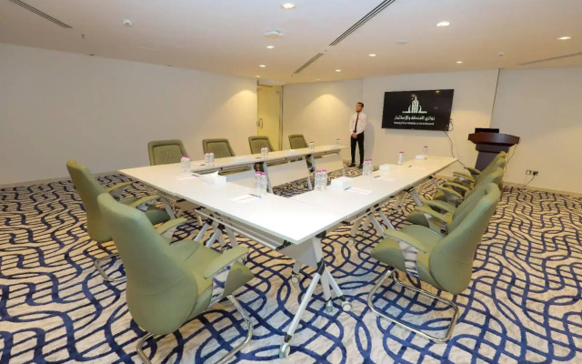 Отель Nawazi Towers