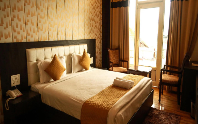 Paradise Ganga - A River Side Hotel