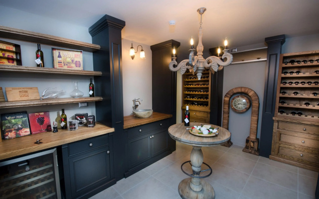 Chateau Glili - Adults Only