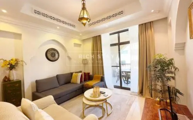 Sensational 1BR apartment in Tajer, Souk Al-Bahar