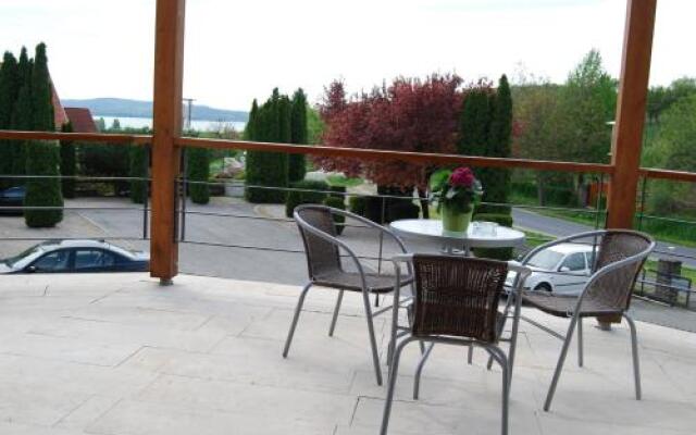 Adler Hotel és Étterem