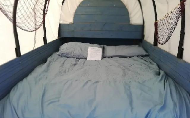 Cowboy Wagon - Campsite