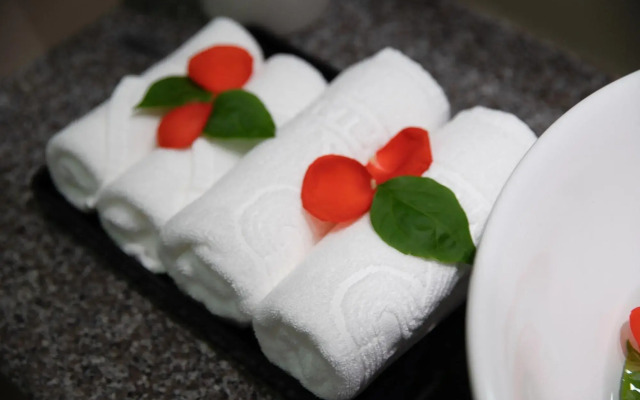 Triple Riverside Villa Hotel Hoian