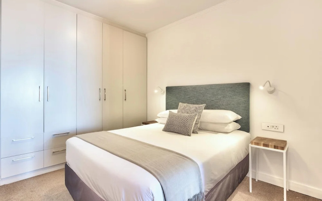Camps Bay Luxury Studio Apartment - The Crystal