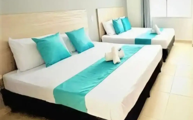 Hotel 12 Nights