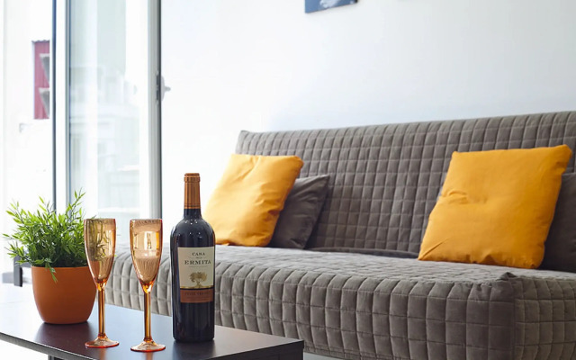 Charmsuites Paralel Apartments