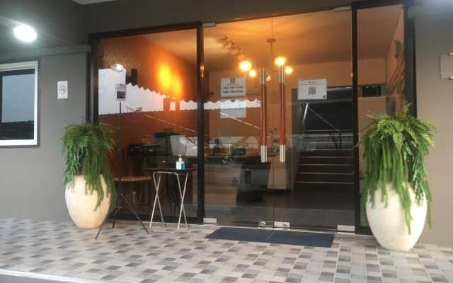 Capital O 75406 Hotel M Rojana
