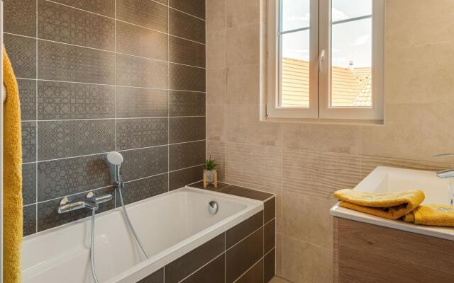 Pleasant Apartment in Dambach la Ville near Town Centre