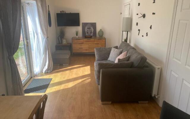 Number 3, Lytton Tree Lodge, Reydon, Southwold