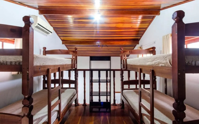 Bh 12: Casa Com Piscina, Perfeita E Bem Localizada!!!