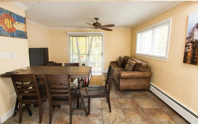 Sandstone Creek Getaway