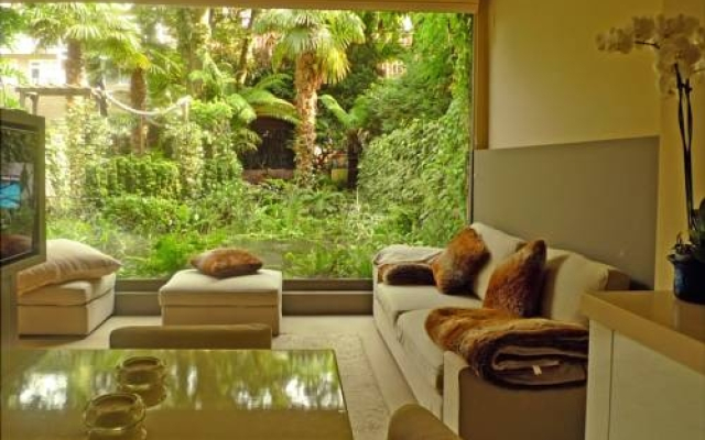 Penthouse Centre