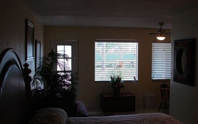 Traveler Motel