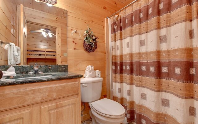 Destinys Lodge by Vtrips