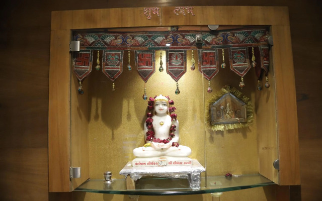 Oyo Premium Children Park Sardarpura