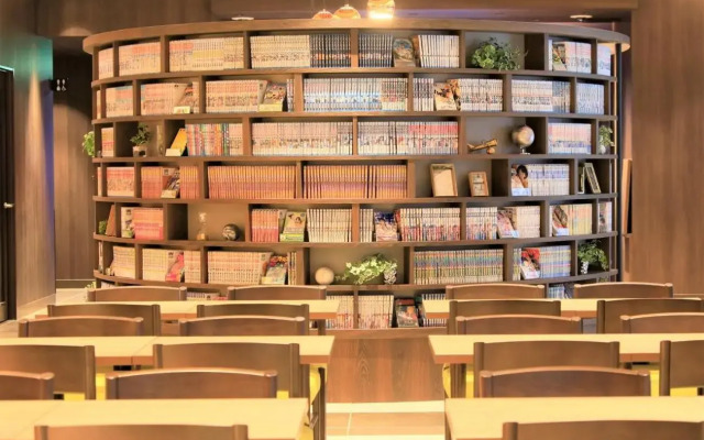 Quintessa Hotel Fukuoka Tenjin Comic & Books