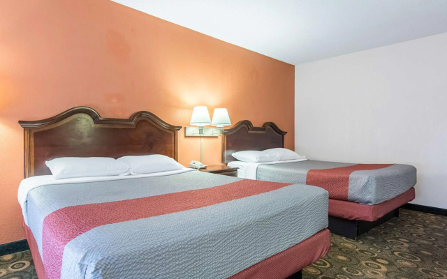 Motel 6 Hope, AR