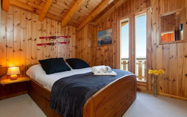 Relaxing Sauna Chalet for 6