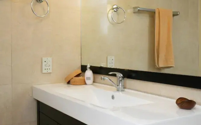 Jacuzzi & Secret Garden in David's Village by FeelHome