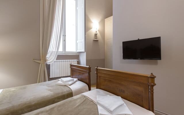 Travel & Stay - Navona 2