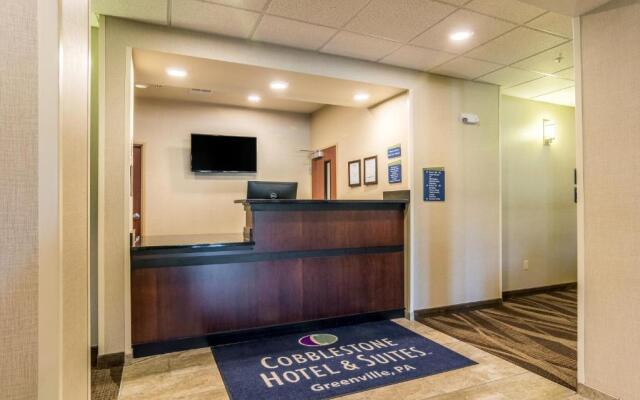 Cobblestone Hotel & Suites - Greenville