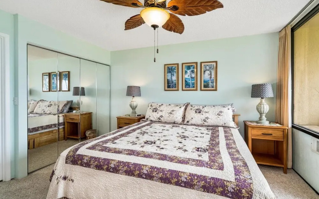 Country Club Villas