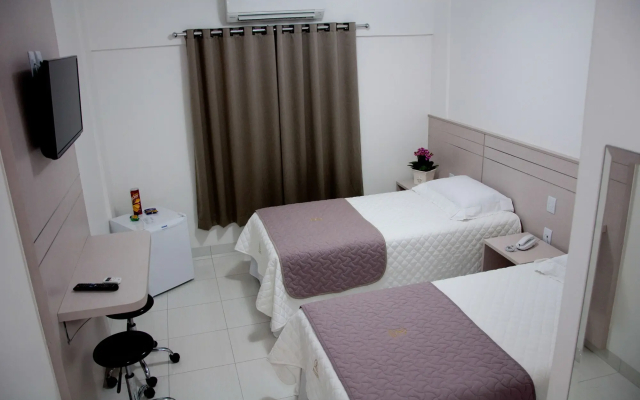 Roari Hotel