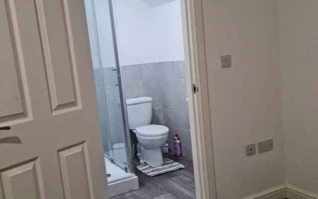 Impeccable 4-bed House Near Manchester City Centre