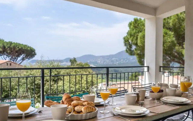 Luxury Villa in La Croix-valmer With Private Pool