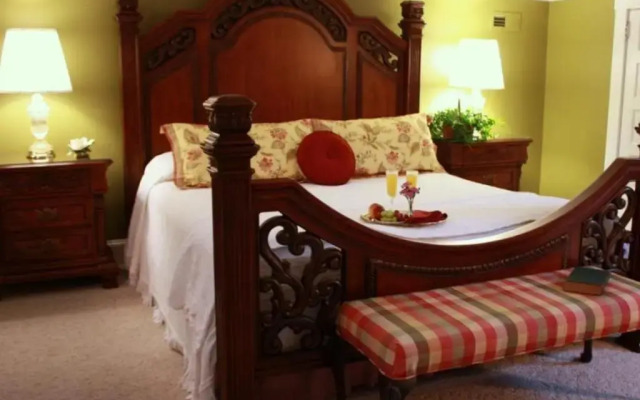 Red Rocker Inn