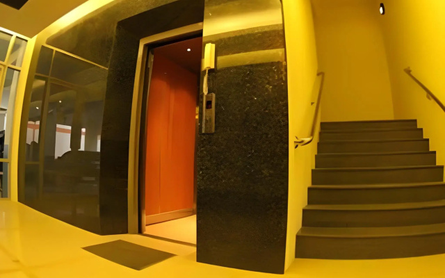 R-Con Residence