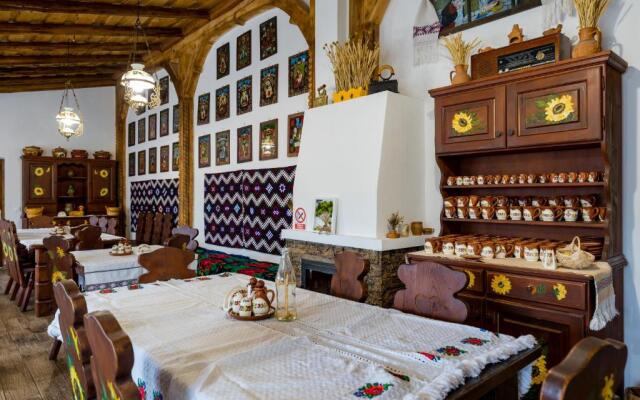 Pensiunea Casa Traditiilor