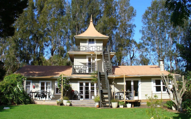 Pagoda Lodge