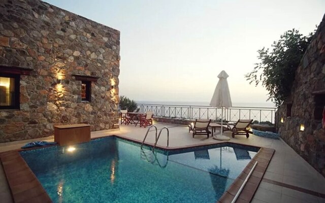 Villa Meliti is a luxury villa with the sea just a breath away.