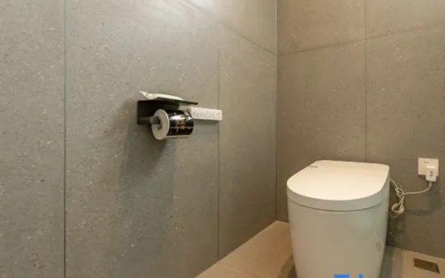 Under the Ancient Banyan Tree Courtyard (Erhai Ecological Corridor Sansheng Island) – Bathroom – Dali