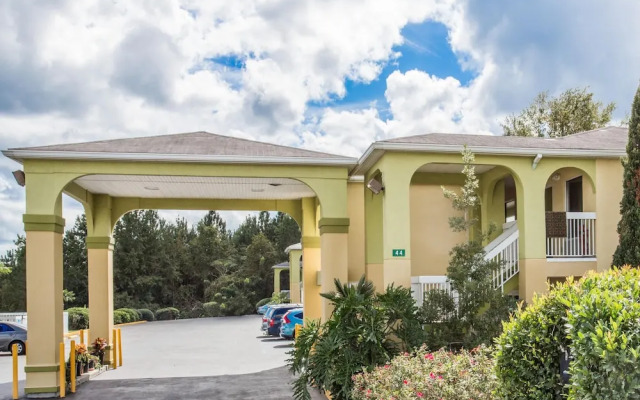 Days Inn by Wyndham Lamont/Monticello