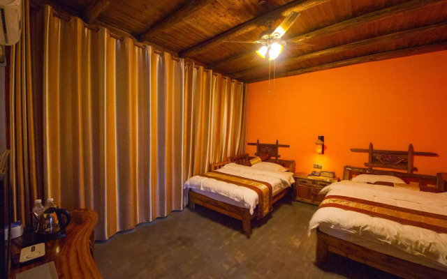 Yangshuo Scenic Mountain Retreat