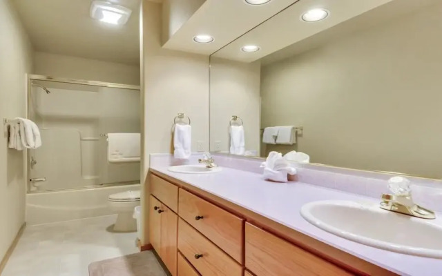 Bunker 26 Holiday Home