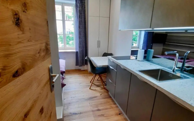 Apartment Silver
