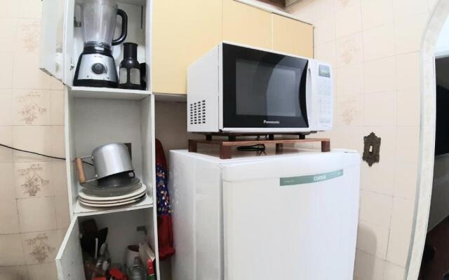 Sala-living/ 1 quadra da praia